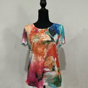 Chico’s Women Colorful Print Scoop Neck Tee Size 1/Small